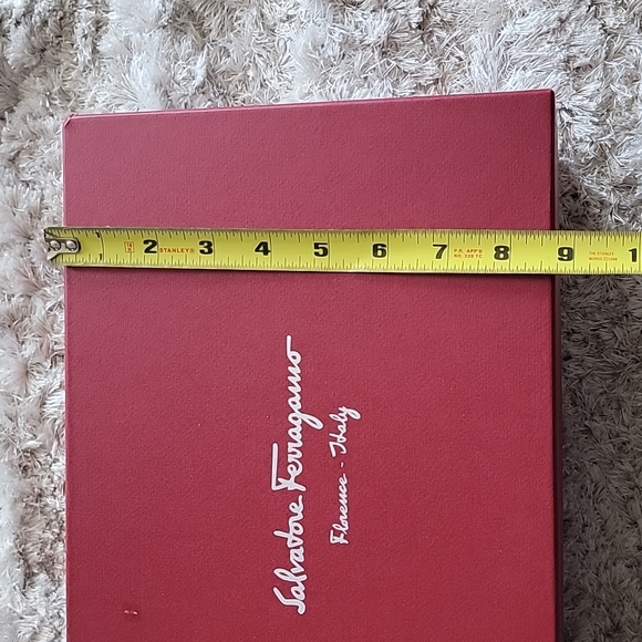 Salvatore Ferragamo shoes box - Picture 6 of 9